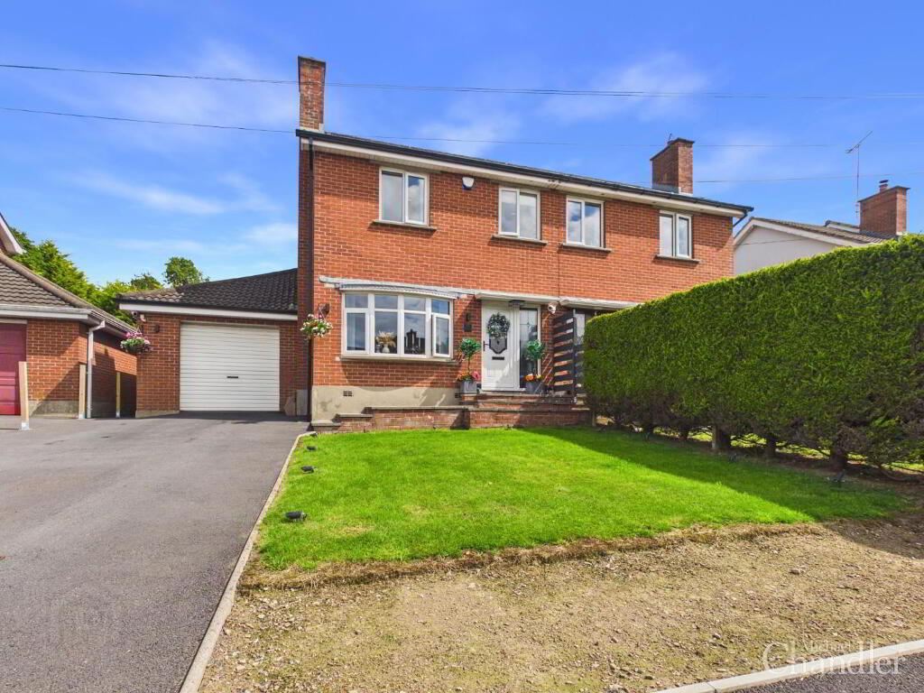 45 Moyra Drive, Saintfield, Ballynahinch, BT24 7AF