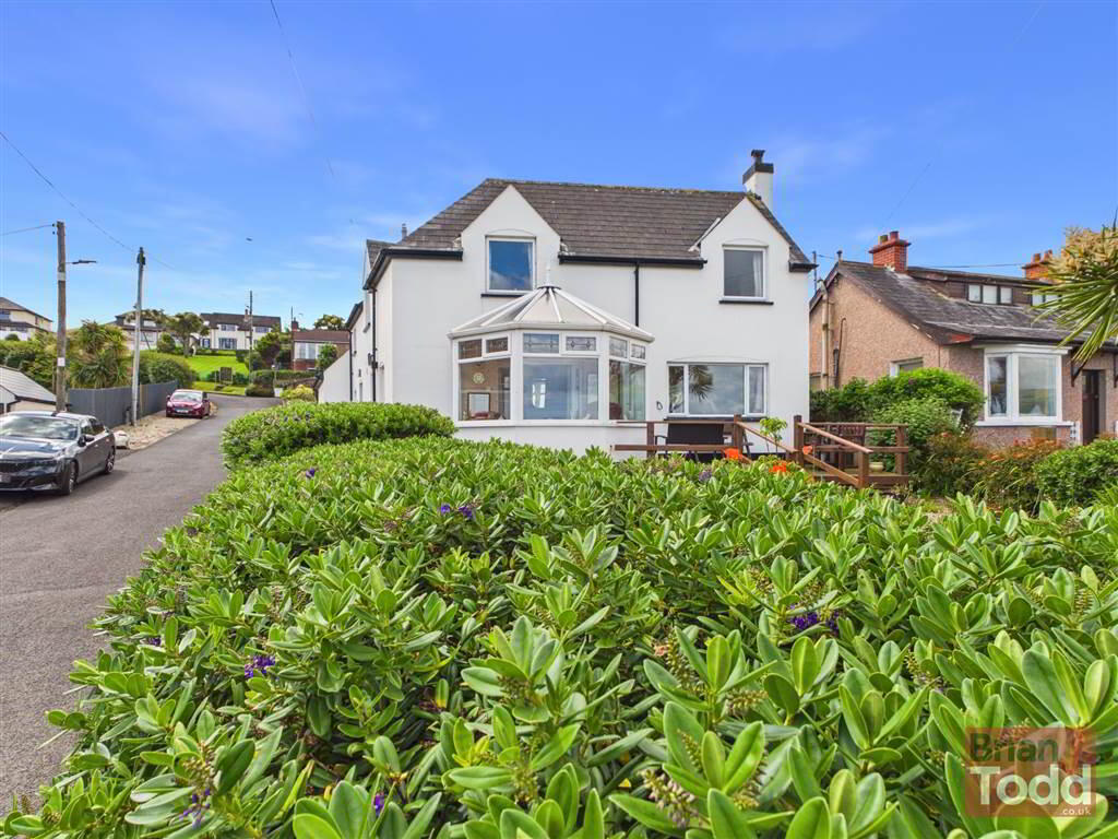 Whin Road, Ballygally, Larne, BT40 2QJ