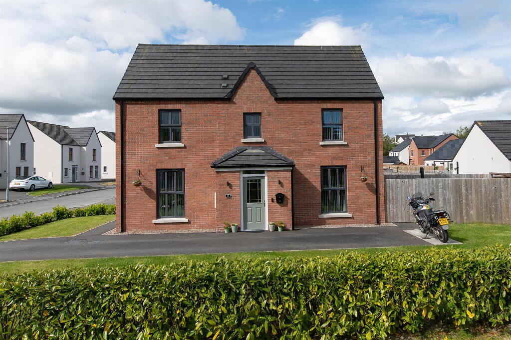42 Park Lane, Downpatrick, BT30 6GH