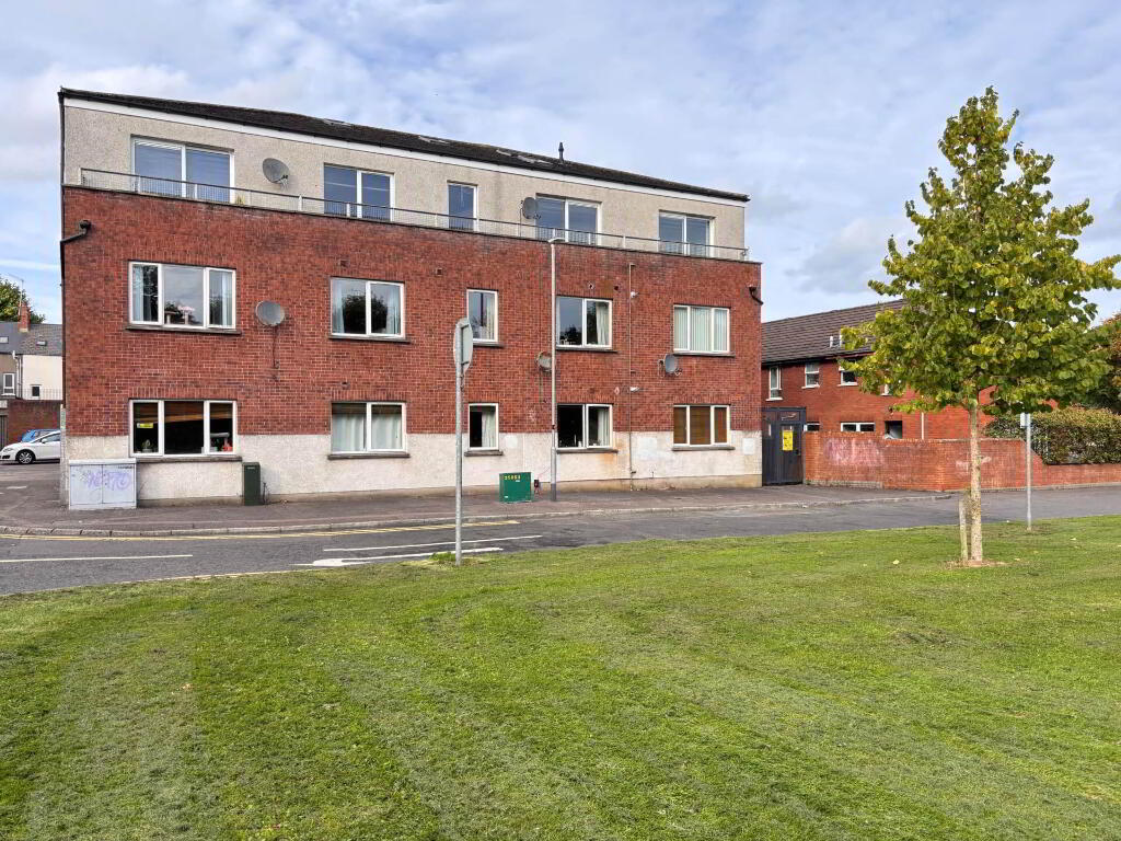 17 Riverview Apartments, Artana Street, Belfast, BT7 2FF