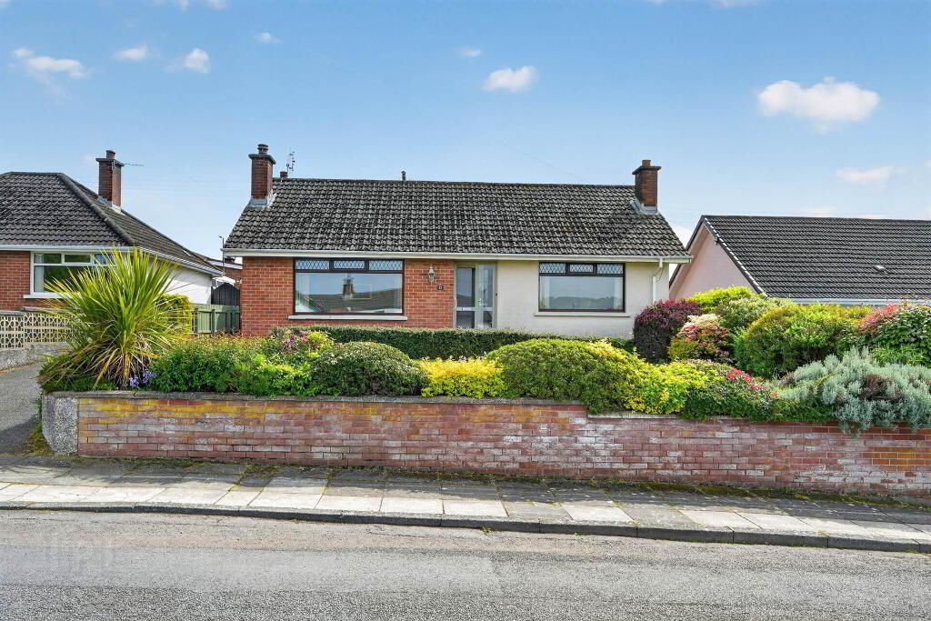 12 Seymour Park, Carnalea, Bangor, BT19 1BW
