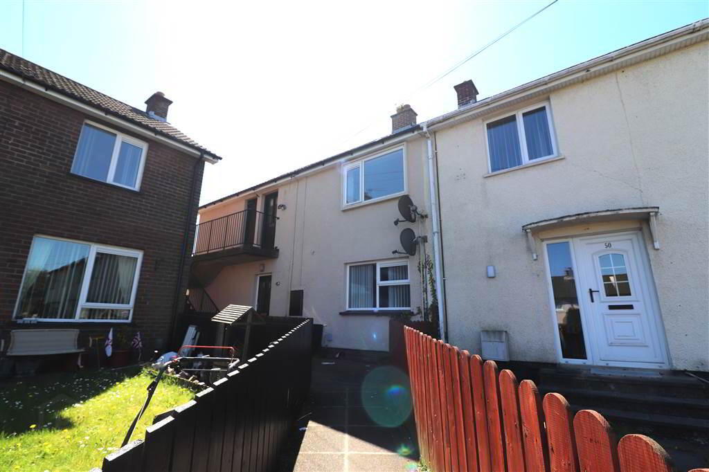 48b Willow Gardens, River Road, Dunmurry, Belfast, BT17 9QJ