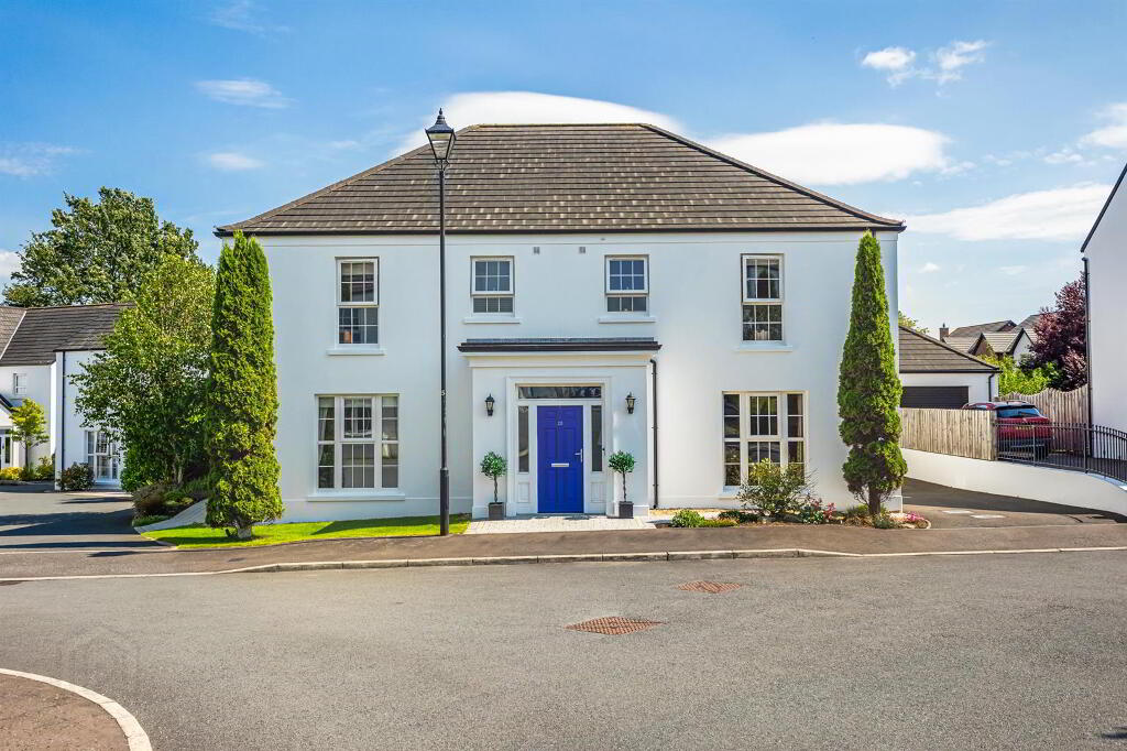 20 Hollymount Hall, Saintfield, BT24 7FU
