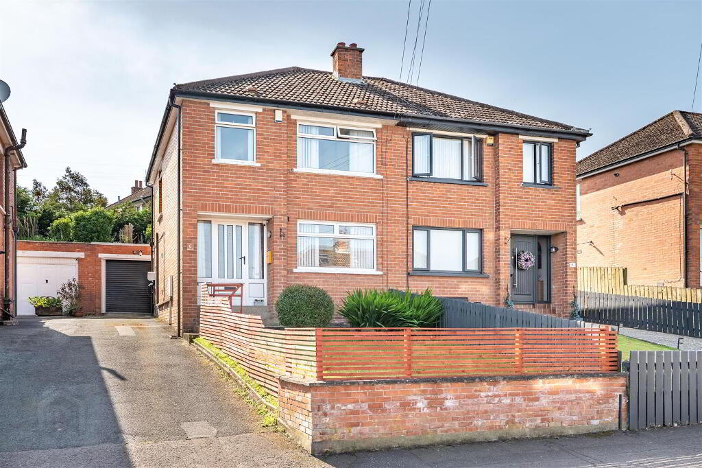 6 Castlemore Avenue, Belfast, BT6 9RF