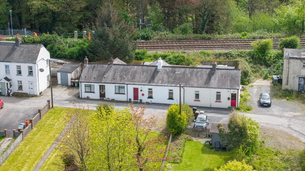 3 The Hill, Dunmurry, Belfast, BT17 9EY