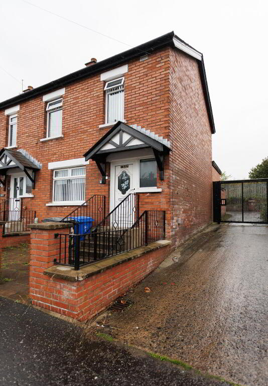 100 Hesketh Park, Belfast, BT14 7JS