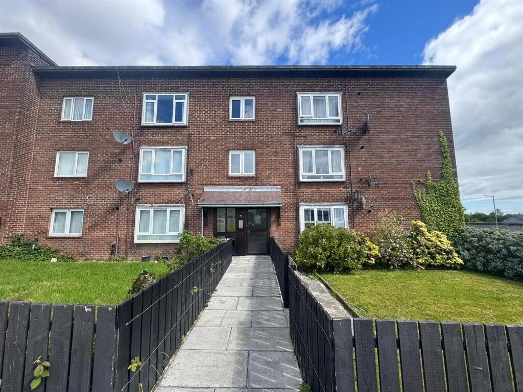 13f Barna Square, Rathcoole, Newtownabbey, BT37 9BY