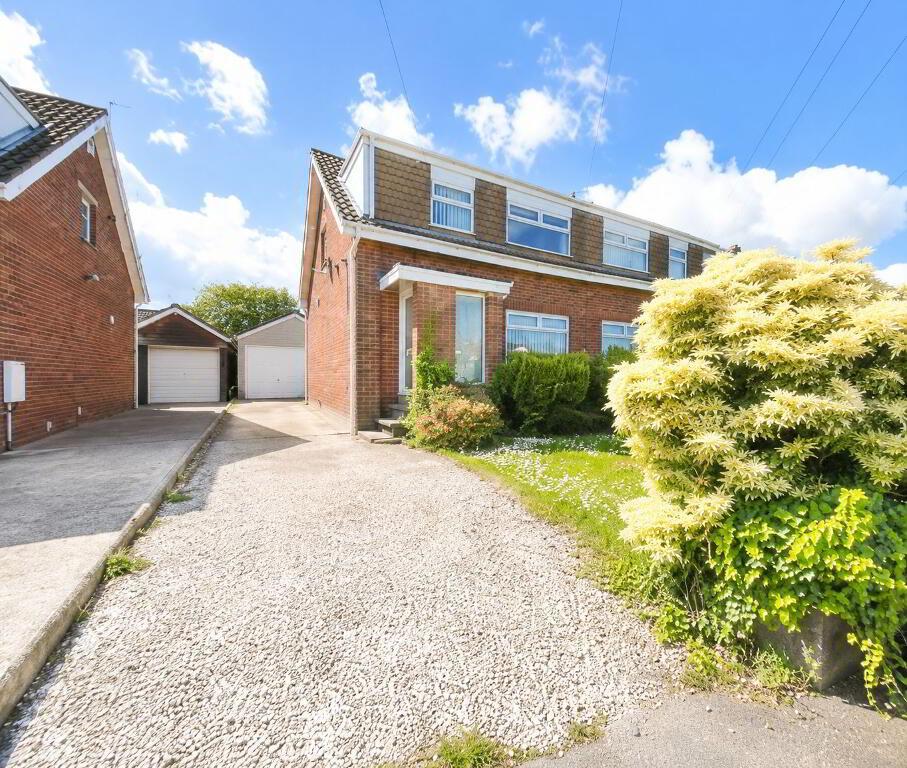 30 Cesnor Park, Carrickfergus, BT38 7PF