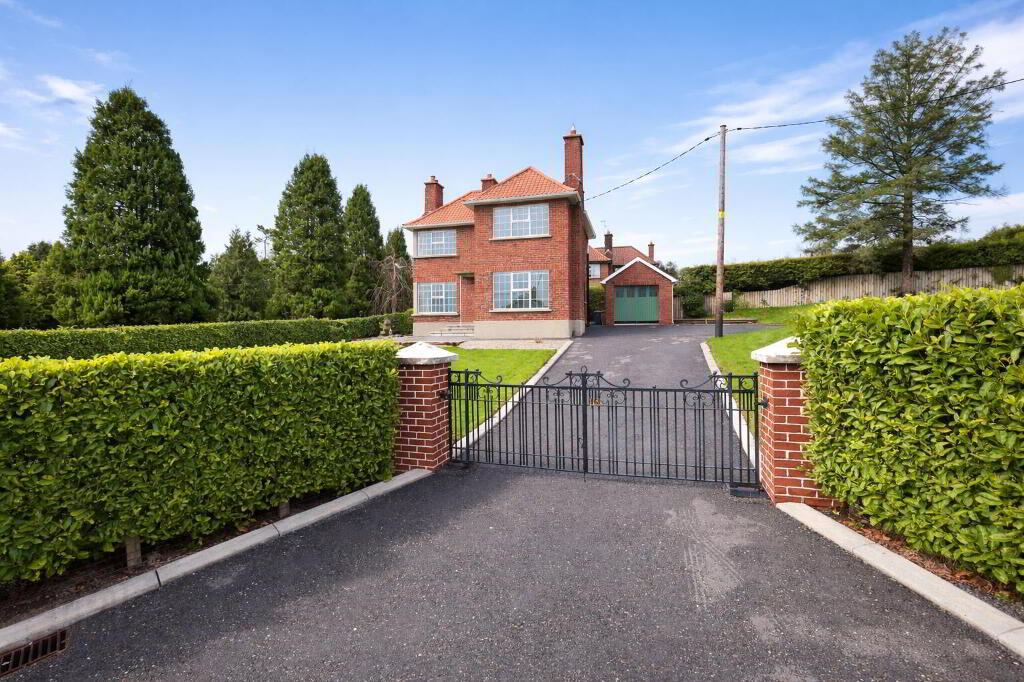 Weavers Lodge, 18 Loughview Road, Coalisland, Dungannon, BT71 4LG