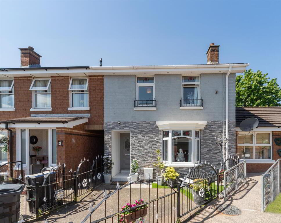 4 Valleyside Close, Belfast, BT12 7LH