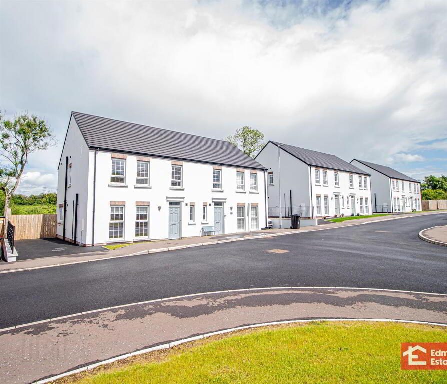 18 Abbey Grange, Portglenone, Ballymena, BT44 8BB