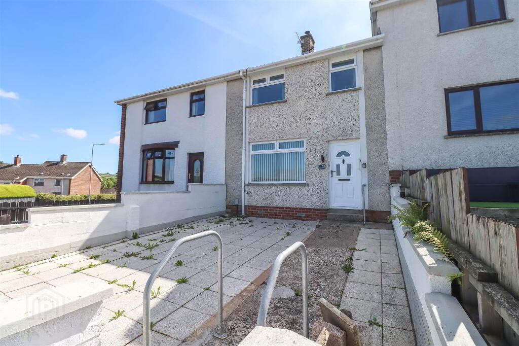 73 Cairnsmore Avenue, Dundonald, Belfast, BT16 2SE
