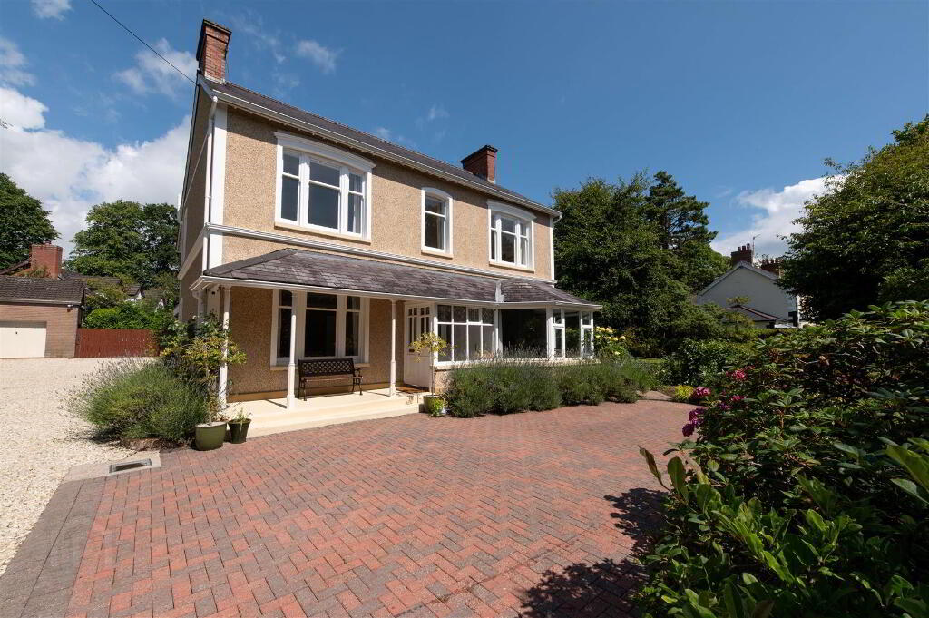 "Latharna", 14 Lenamore Avenue, Jordanstown, Newtownabbey, BT37 0PF
