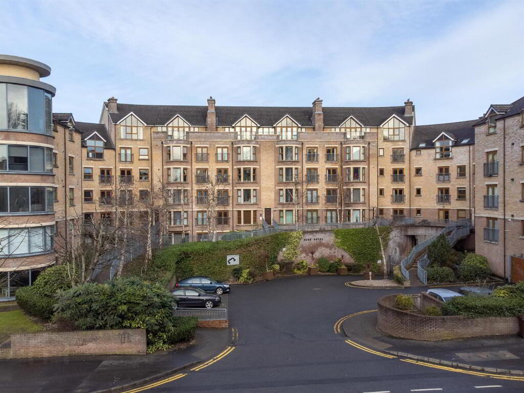 Apt 17 Park Royal, 841a Lisburn Road, Belfast, BT9 7GY