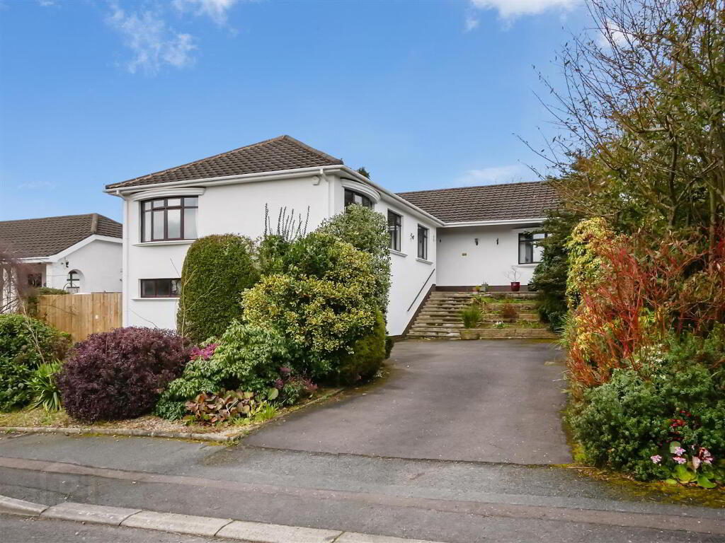 9 Gracemount Park, Cairnshill Road, Belfast, BT8 6GS
