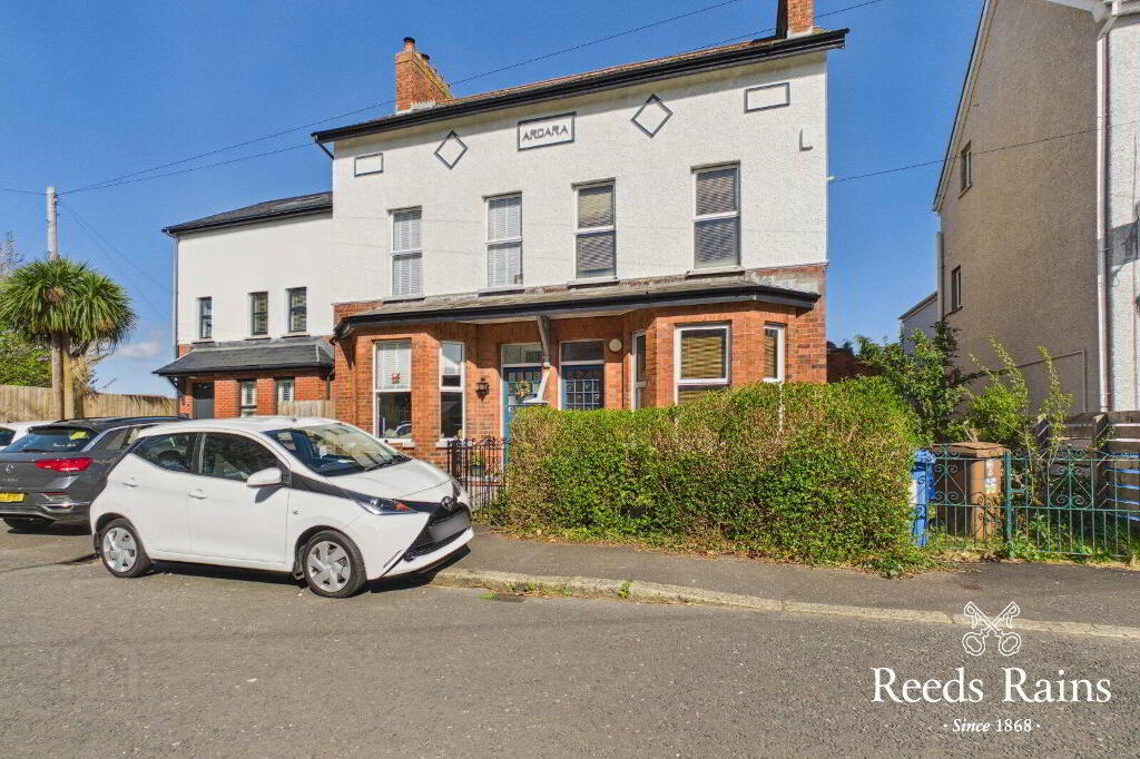 66 Earlswood Road, Belfast, BT4 3DZ