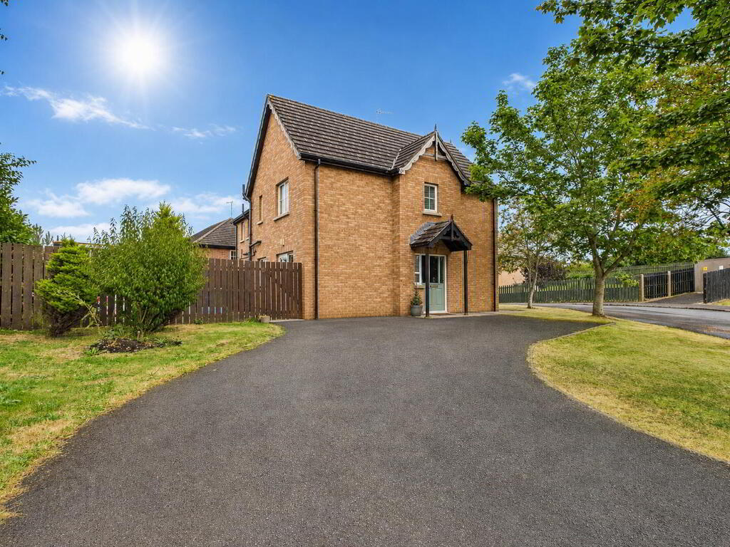 120 Bluestone Hall, Craigavon