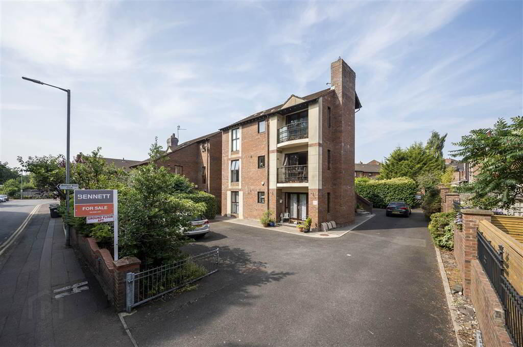 61 Lockview Road, Belfast, BT9 5FJ