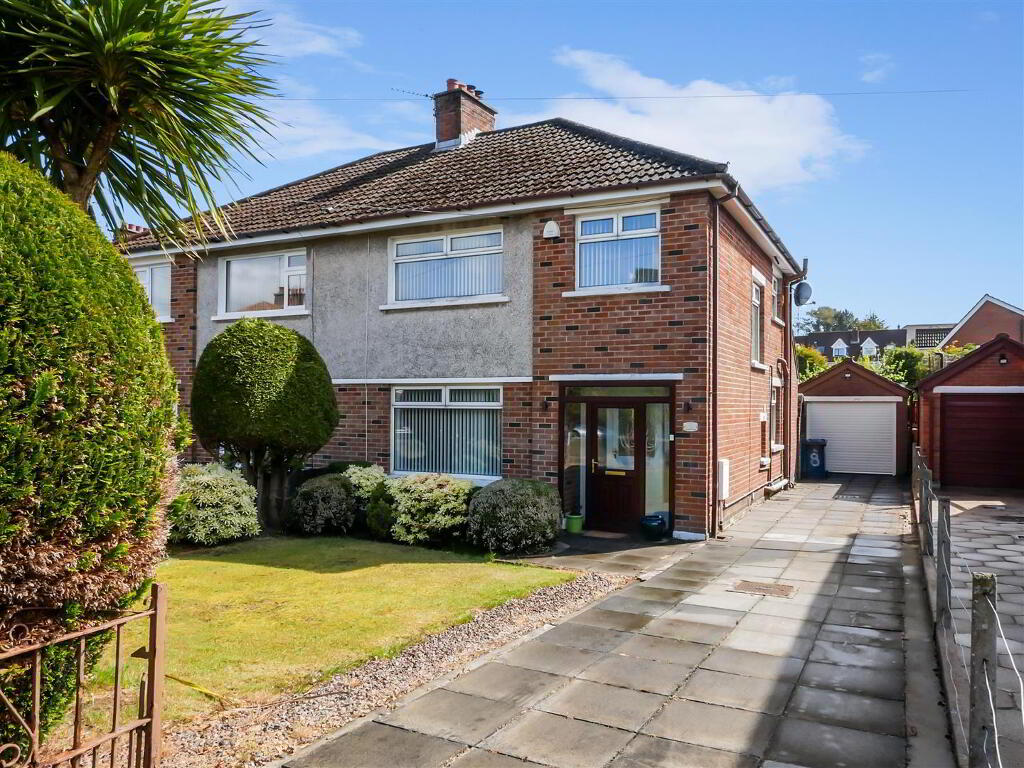8 Carnbrae Avenue, Off Newton Park, Belfast, BT8 6NH
