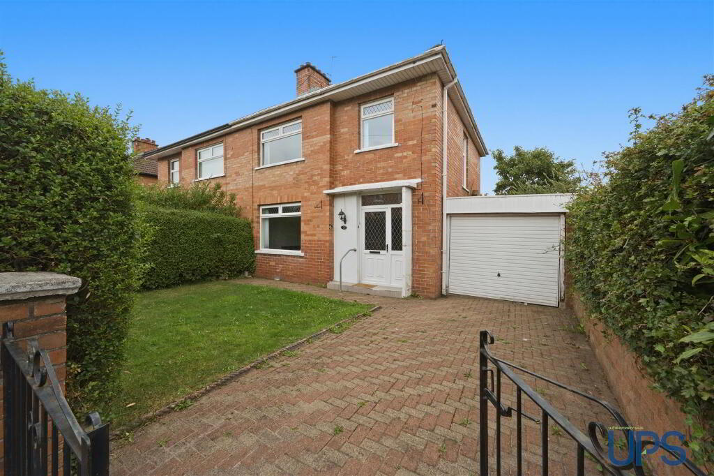 3 Gransha Crescent, Glen Road, Belfast, BT11 8AS