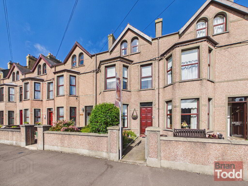 3 Chelmsford Place, Larne, BT40 1AF