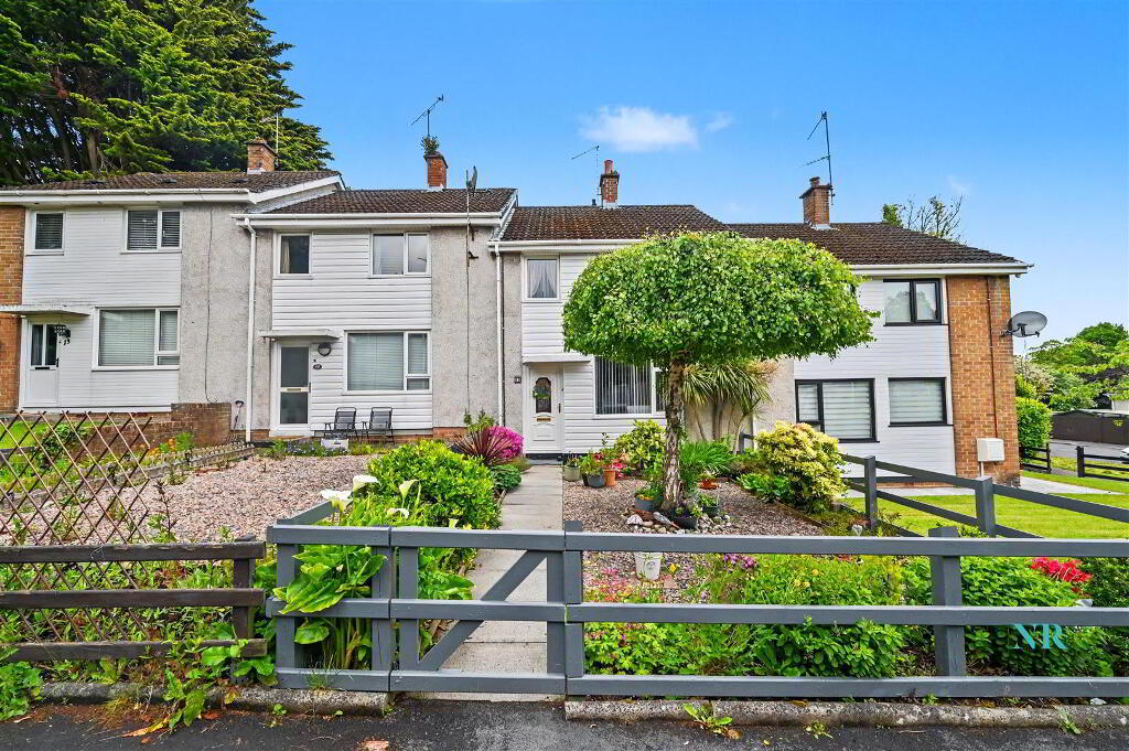 15 Glenwood Park, Dunmurry, Belfast, BT17 9DT