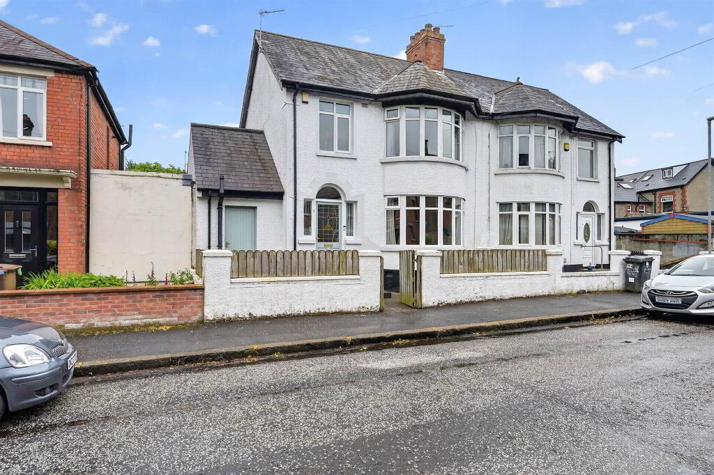 3 Ravensdene Park, Belfast, BT6 0DA