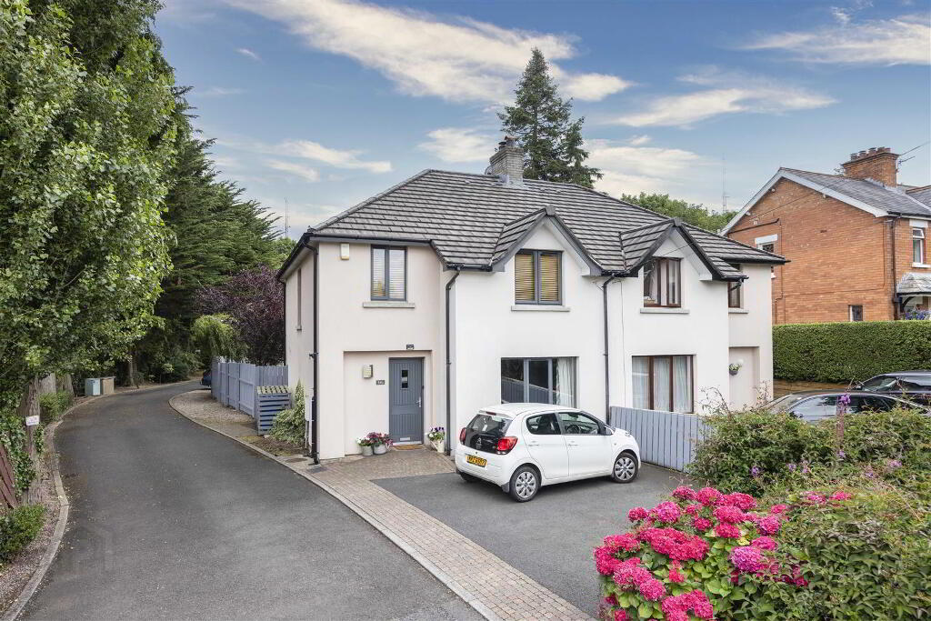 34a Knockvale Park, Belfast, BT5 6HJ