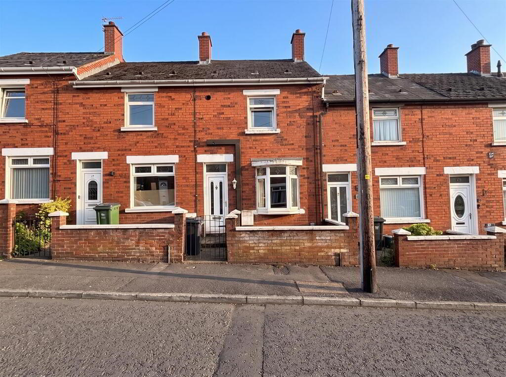 17 Glenside Parade, Belfast, BT14 8AH