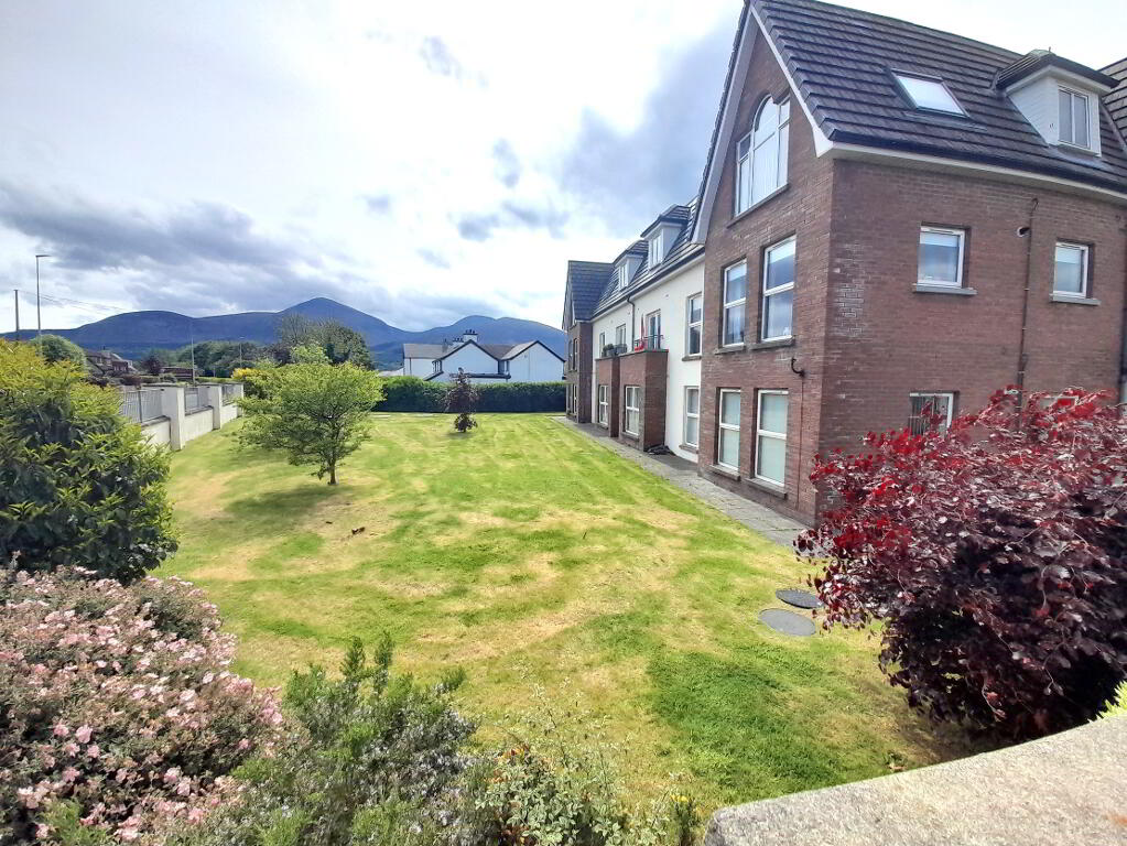 6 Boulevard Park, Dundrum Road, Newcastle, BT33 0GH