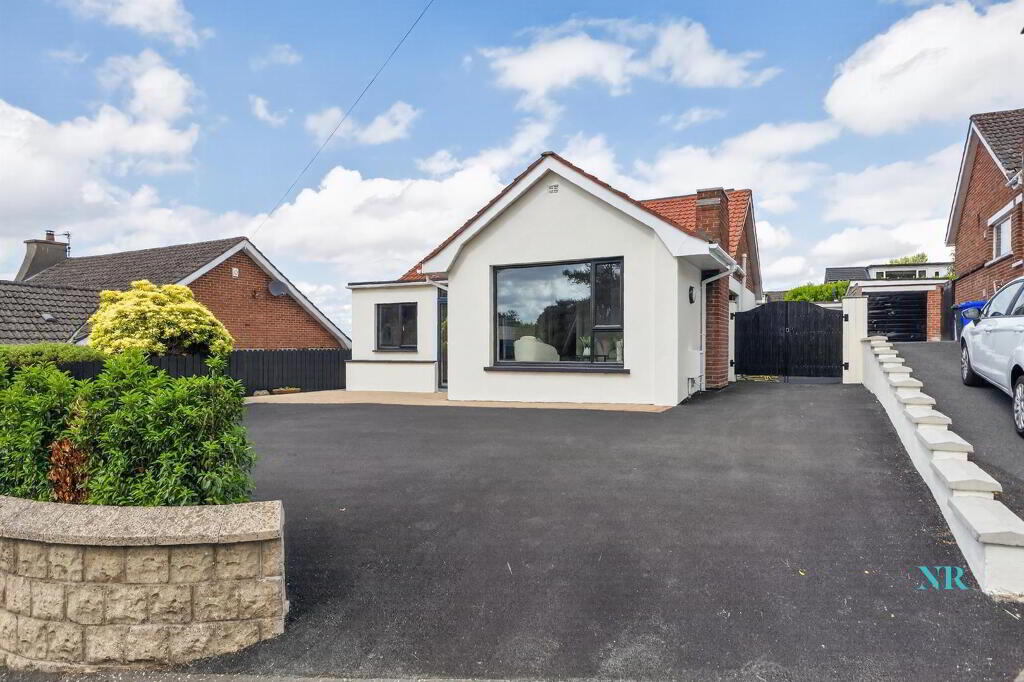 4 Glencregagh Road, Belfast, BT8 6FZ