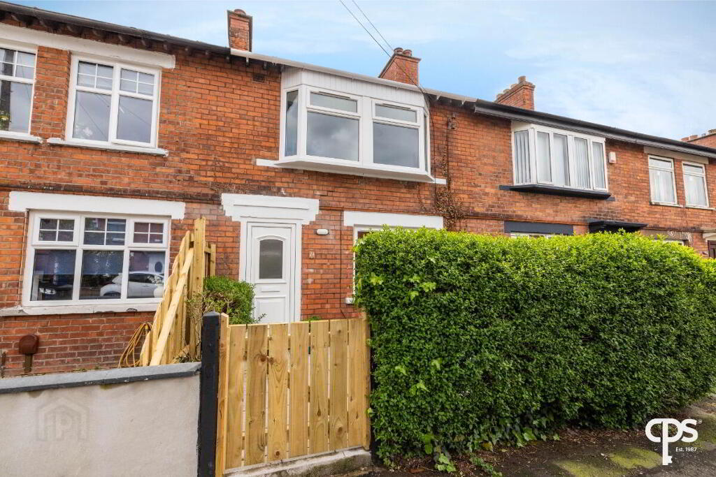 24 Whitehall Gardens, Belfast, BT7 3GW