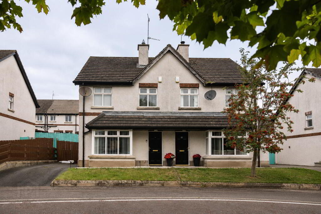 96 Bluestone Hall, Knockmenagh, Craigavon, BT64 2AP