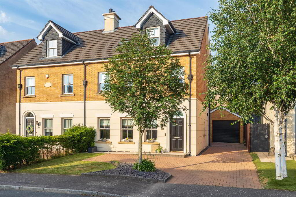 8 Rossdowan Meadows, Bangor, BT19 7DR