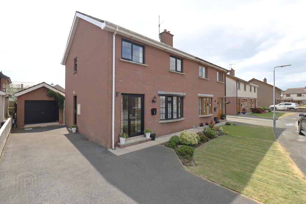 6 Meadowlands Avenue, Manse Road, Kilkeel, BT34 4YA